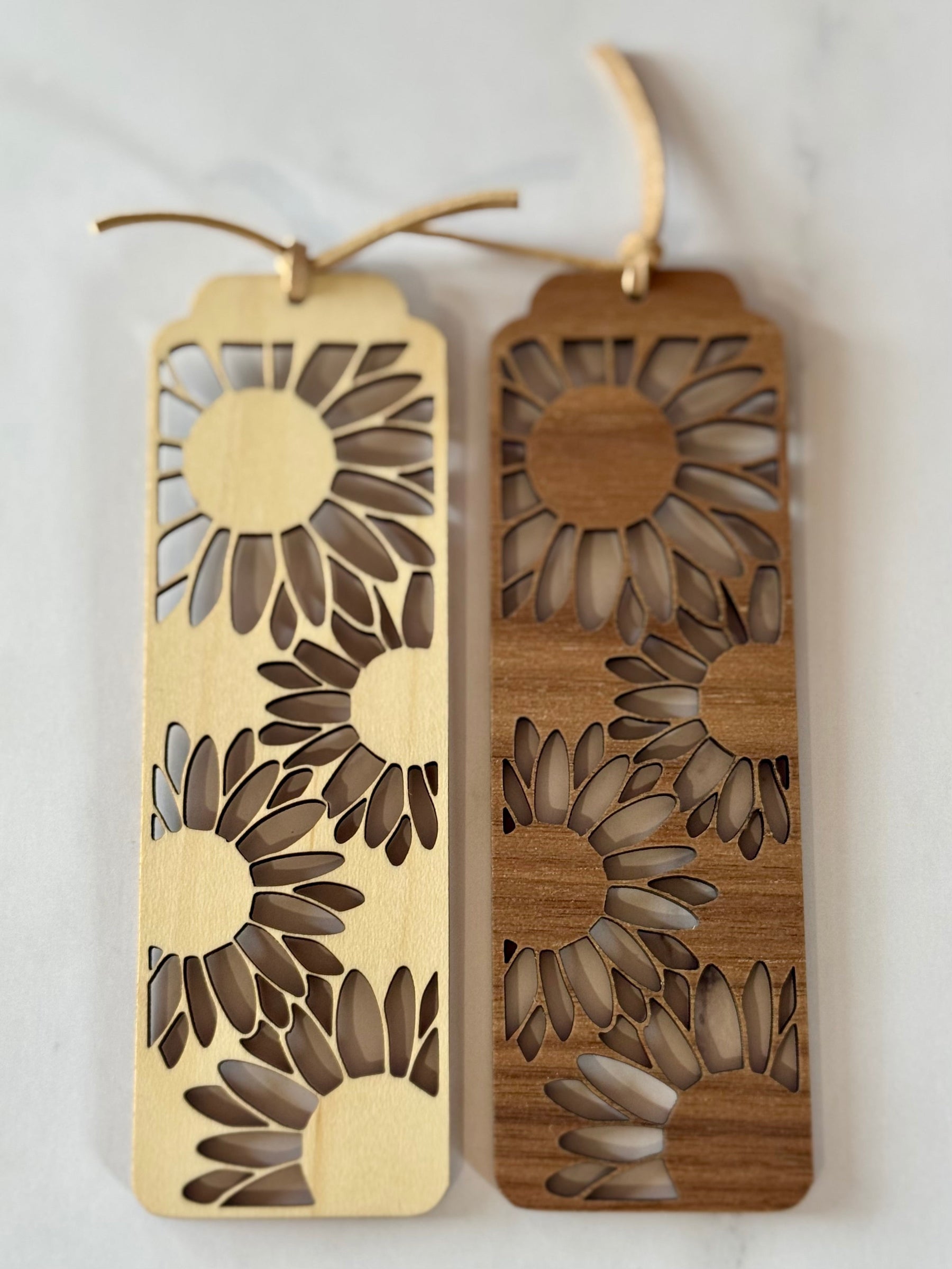 Maple, Walnut Wooden Floral Daisy Bookmarks