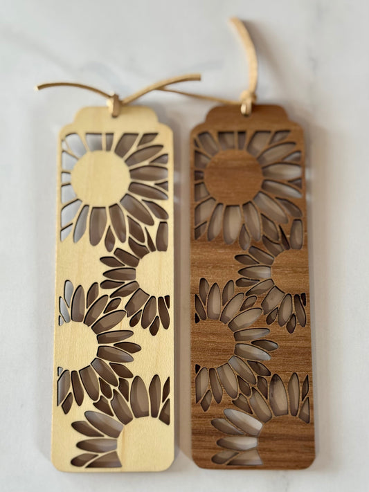 Maple, Walnut Wooden Floral Daisy Bookmarks